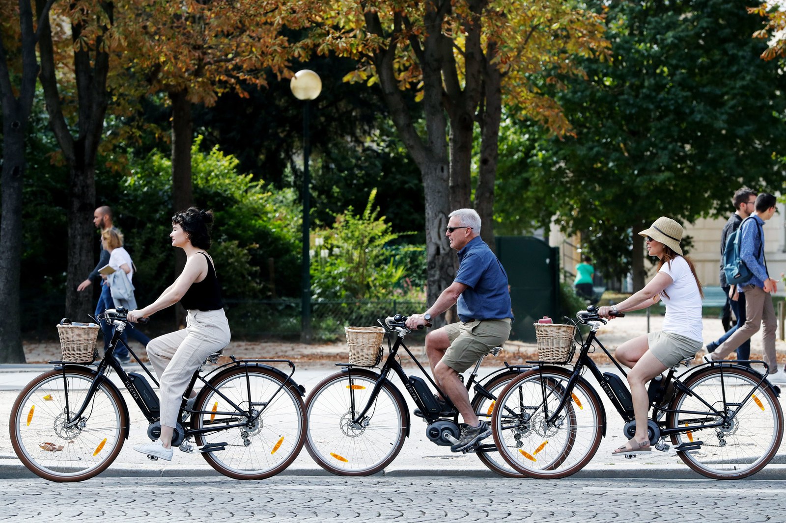 cyklisté v Paříži