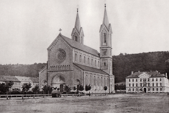 historické foto karlínského kostela
