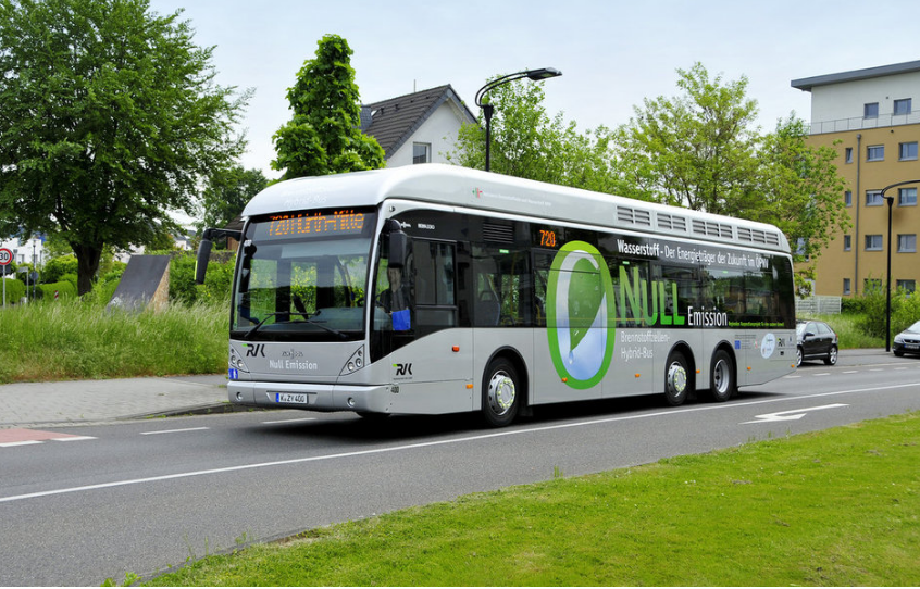 foto autobusu na vodík