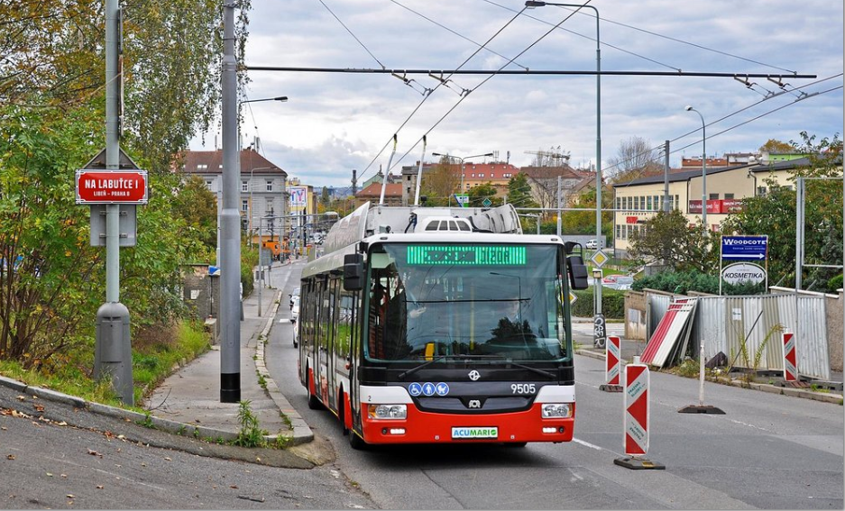 FOTO NOVÉHO TROLEJBUSU