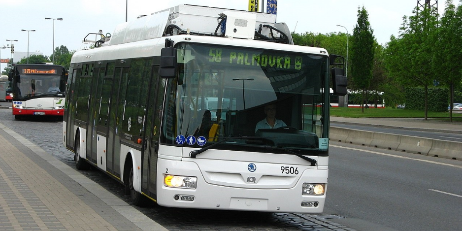 trolejbus na pražské lince 58