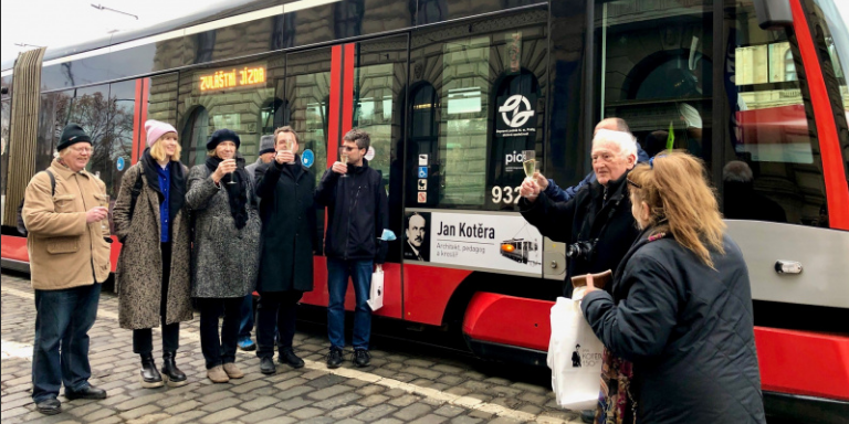 foto pokřtěné tramvaje