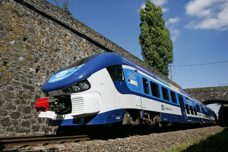 vlak RegioShark