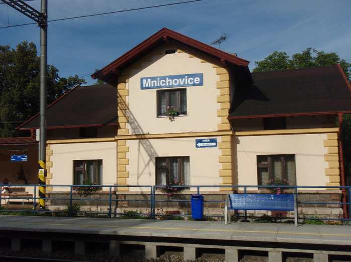 foto nádraží v Mnichovicích
