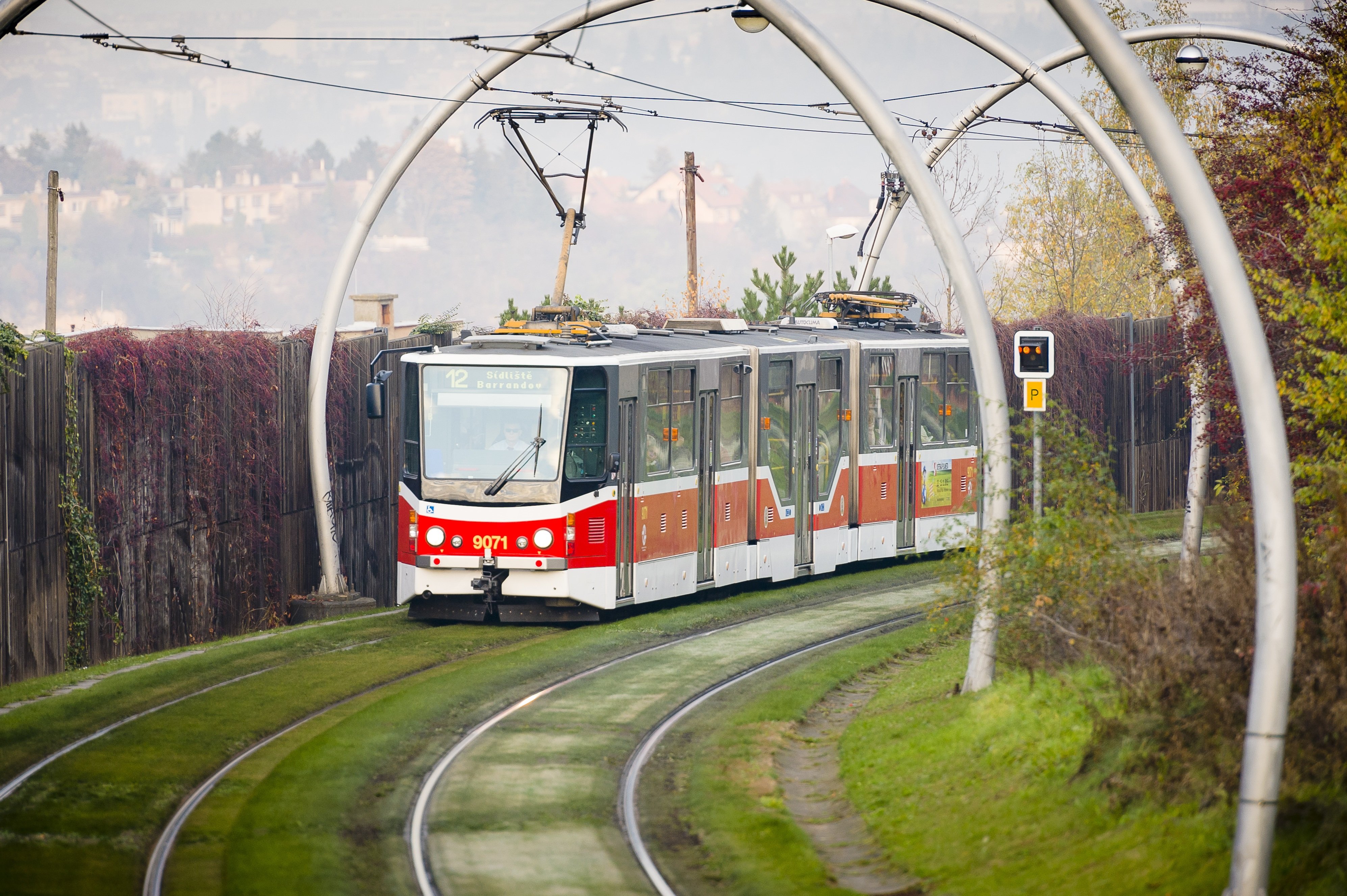 JEDOUCÍ PRAŽSKÁ TRAMVAJ