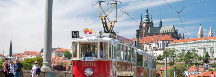 foto historické tramvaje na lince č. 41