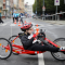 hanbike řízený malým cyklistou s handicapem - foto