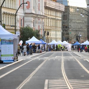 Národní (pohled směrem k řece) v Den bez aut 