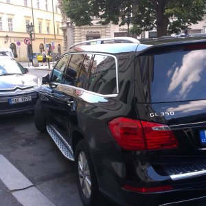 S SUV se opravdu špatně parkuje...